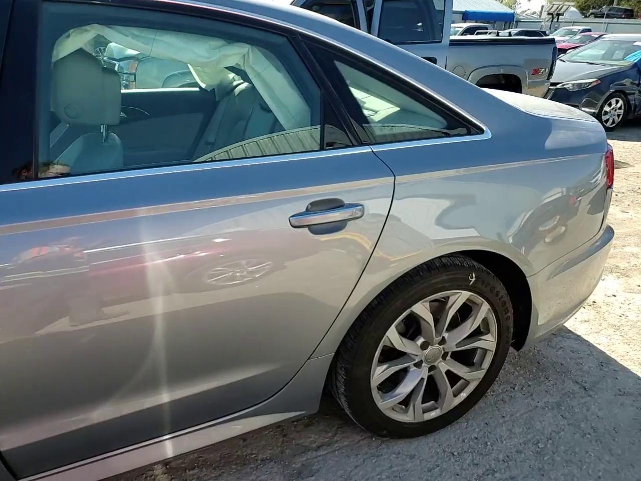 Фото: WAUD8AFC5JN036091