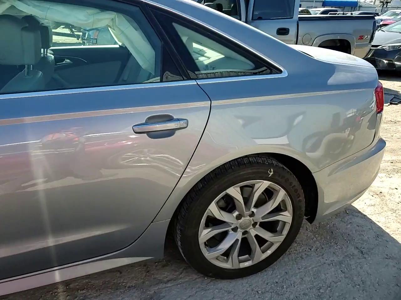 Фото: WAUD8AFC5JN036091