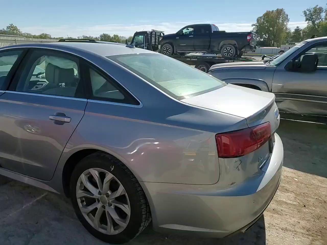 Фото: WAUD8AFC5JN036091