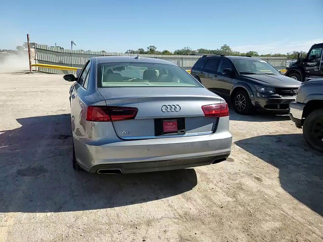 Фото: WAUD8AFC5JN036091