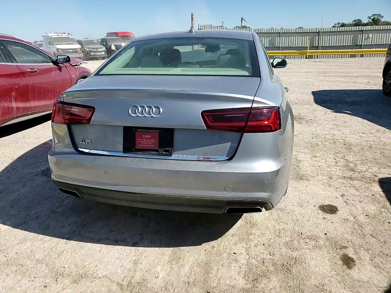 Фото: WAUD8AFC5JN036091