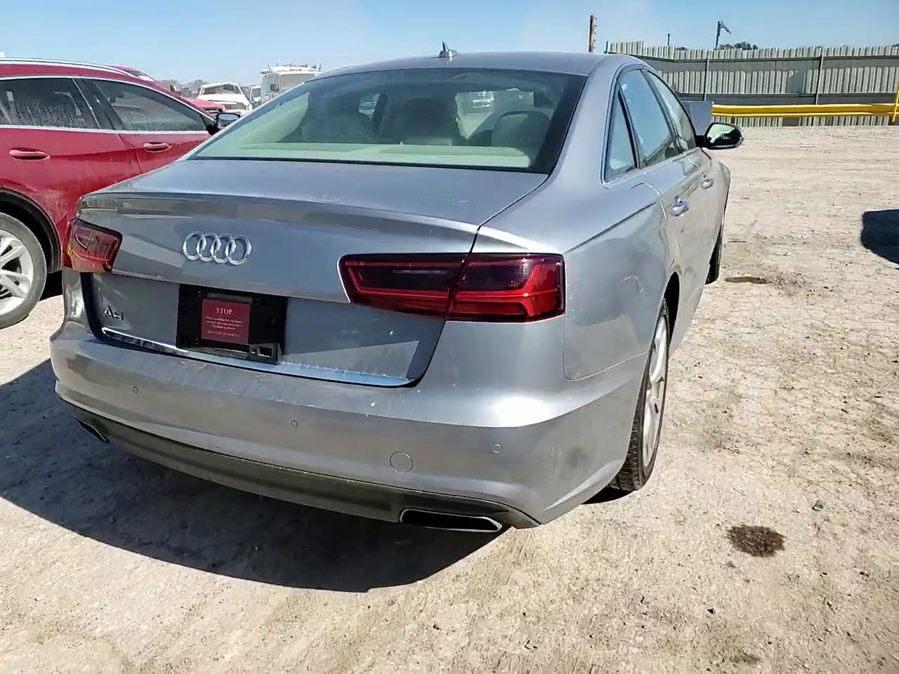 Фото: WAUD8AFC5JN036091