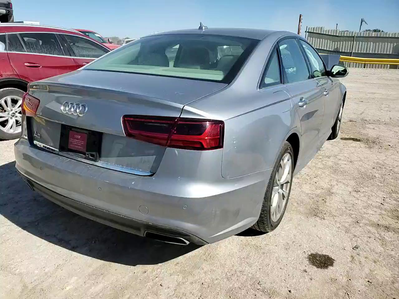 Фото: WAUD8AFC5JN036091