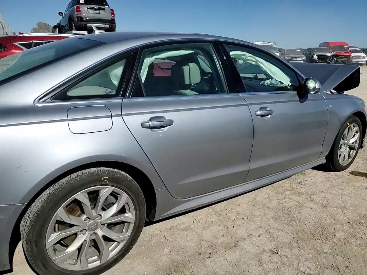 Фото: WAUD8AFC5JN036091