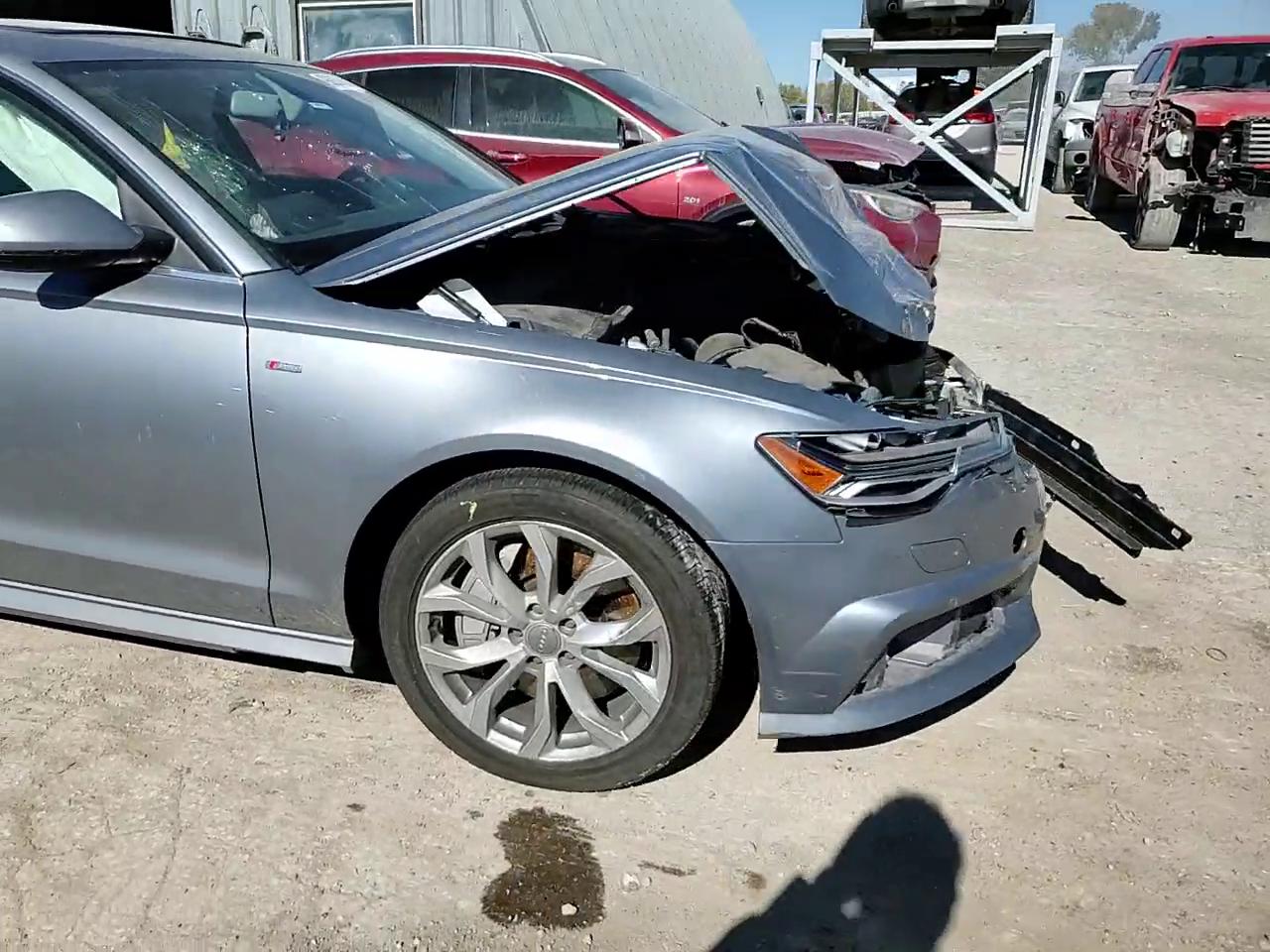 Фото: WAUD8AFC5JN036091