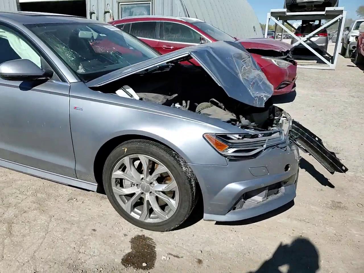 Фото: WAUD8AFC5JN036091