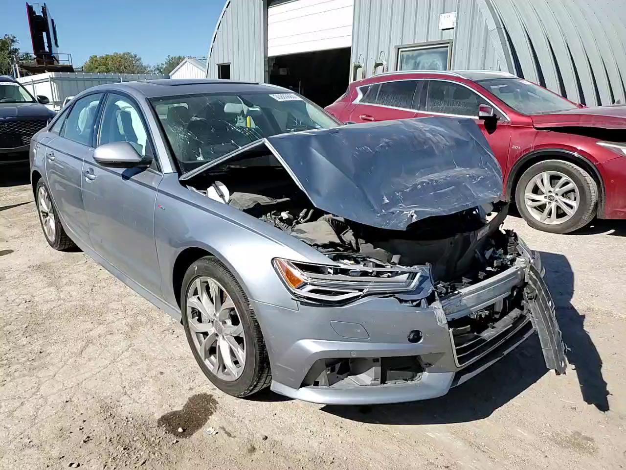 Фото: WAUD8AFC5JN036091