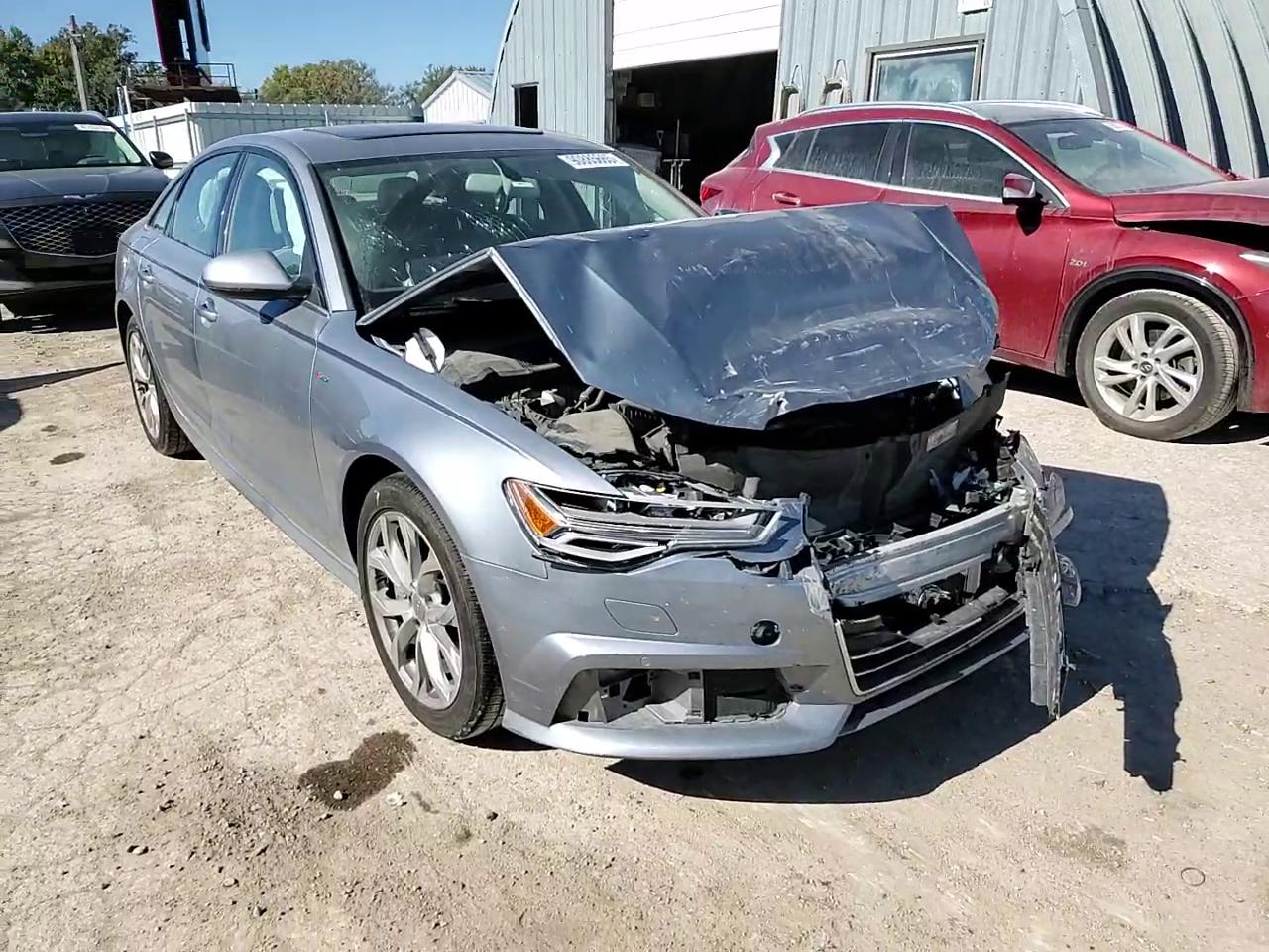 Фото: WAUD8AFC5JN036091