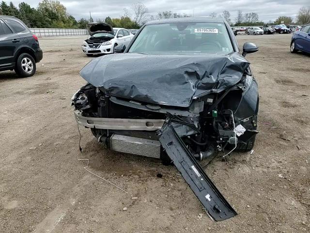 2017 Audi A4 Premium Plus VIN: WAUENAF42HN071381 Lot: 89706365