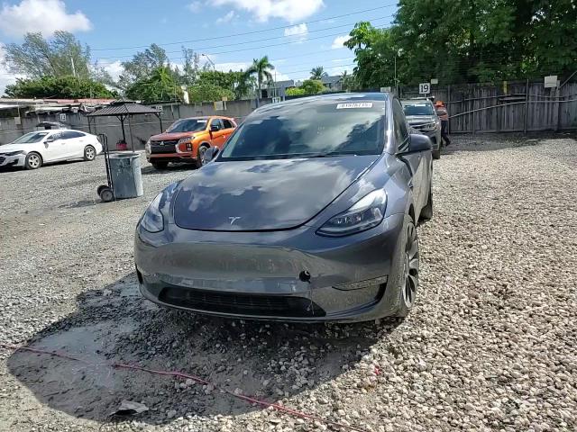 2022 Tesla Model Y VIN: 7SAYGDEF9NF357711 Lot: 81976715