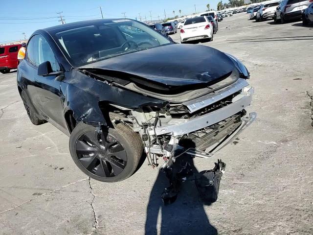 2025 Tesla Model Y VIN: 7SAYGDED7SF313426 Lot: 85357905