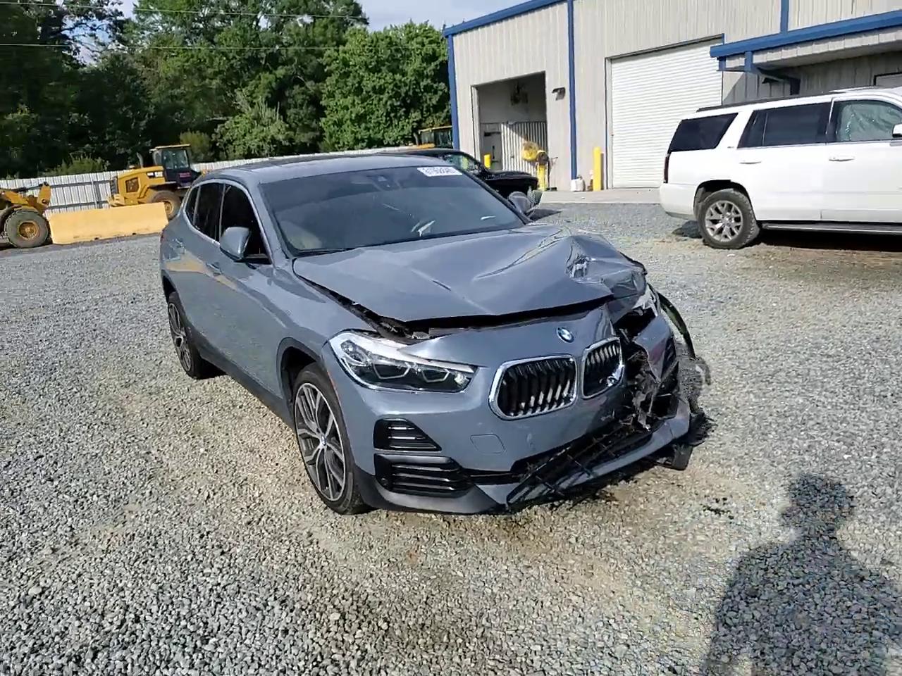 Фото: WBXYH9C04M5S09880