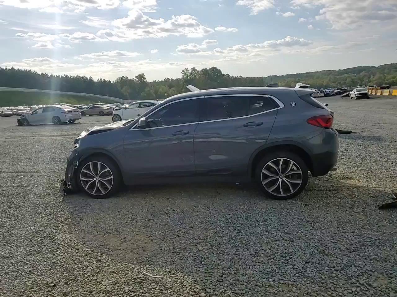 Фото: WBXYH9C04M5S09880