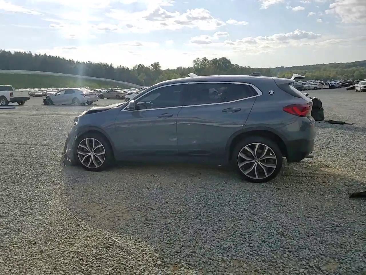 Фото: WBXYH9C04M5S09880