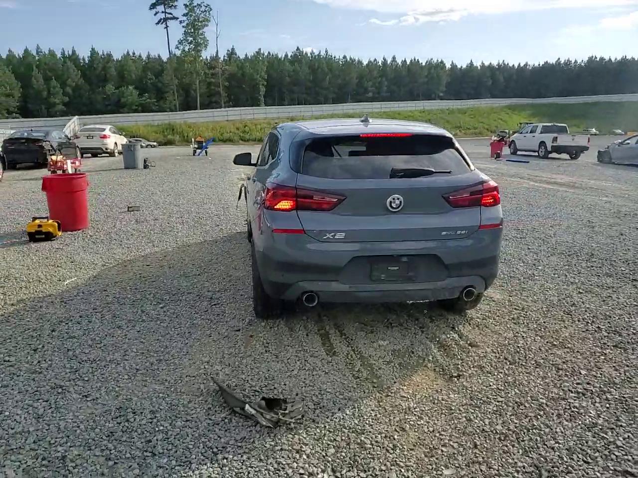 Фото: WBXYH9C04M5S09880