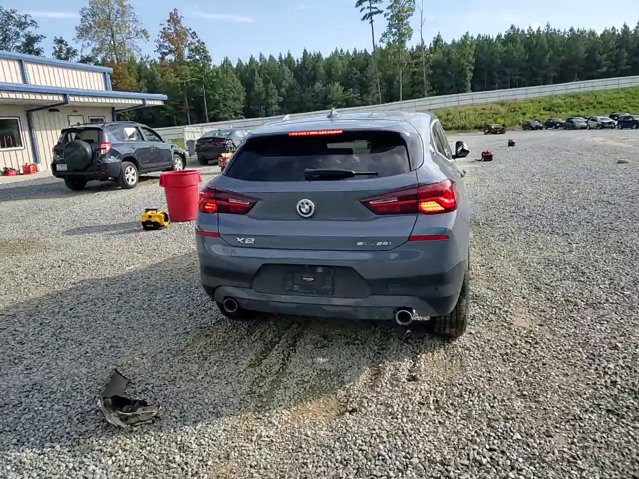 Фото: WBXYH9C04M5S09880