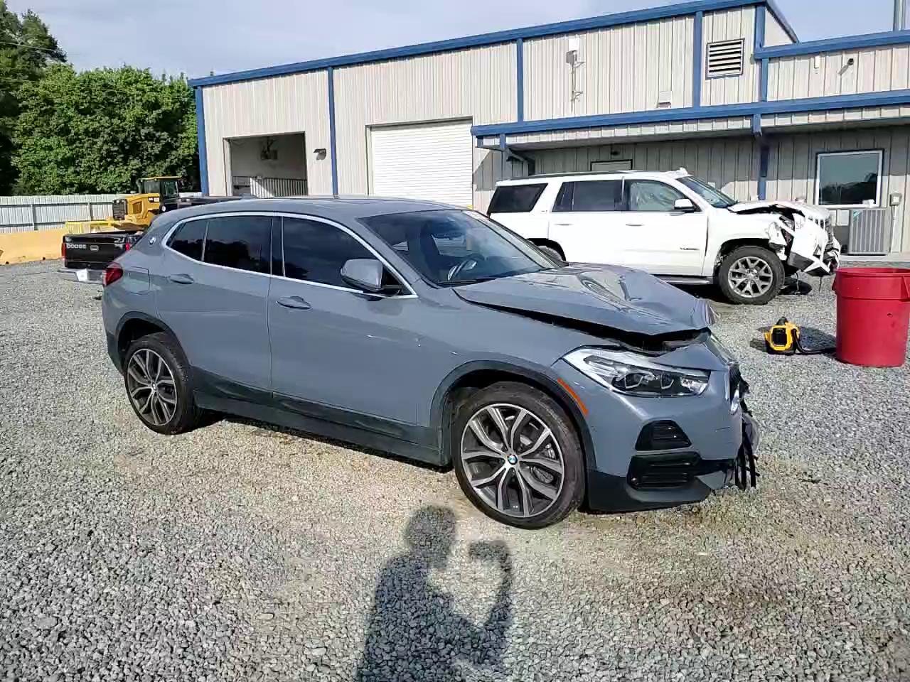 Фото: WBXYH9C04M5S09880