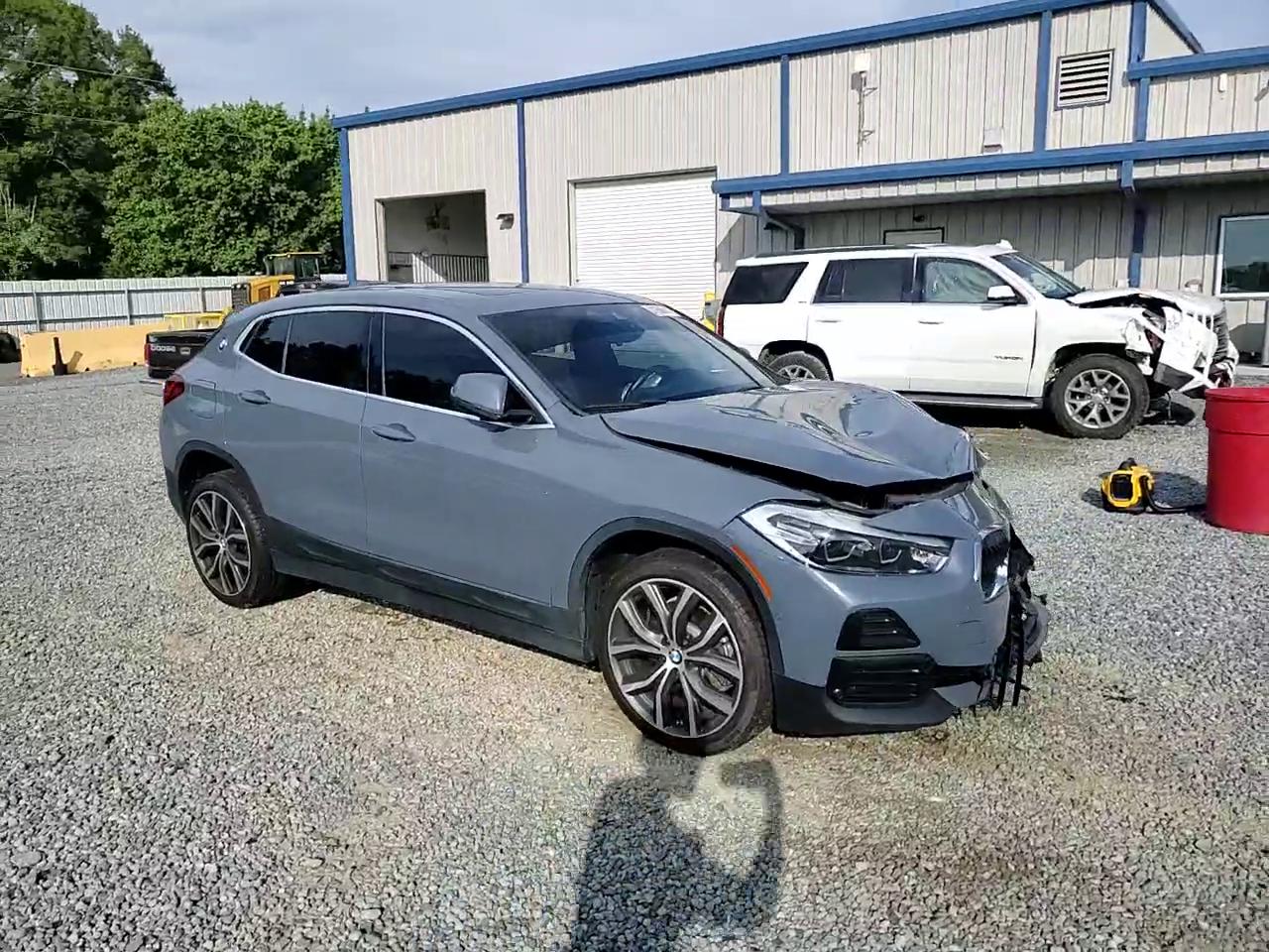 Фото: WBXYH9C04M5S09880