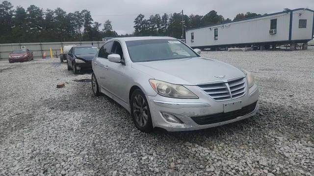 2012 Hyundai Genesis 3.8L VIN: KMHGC4DD5CU174424 Lot: 84955735