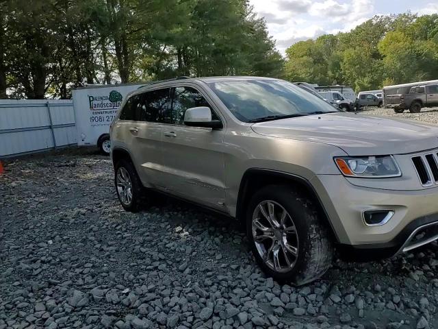 2014 Jeep Grand Cherokee Laredo VIN: 1C4RJFAG0EC268877 Lot: 81973285