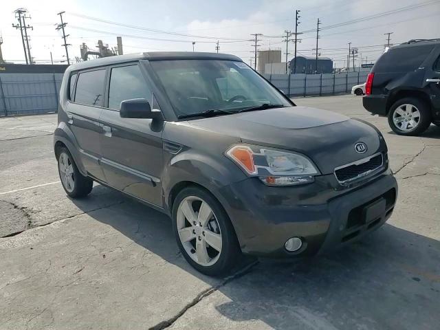 2010 Kia Soul + VIN: KNDJT2A28A7049317 Lot: 85653765