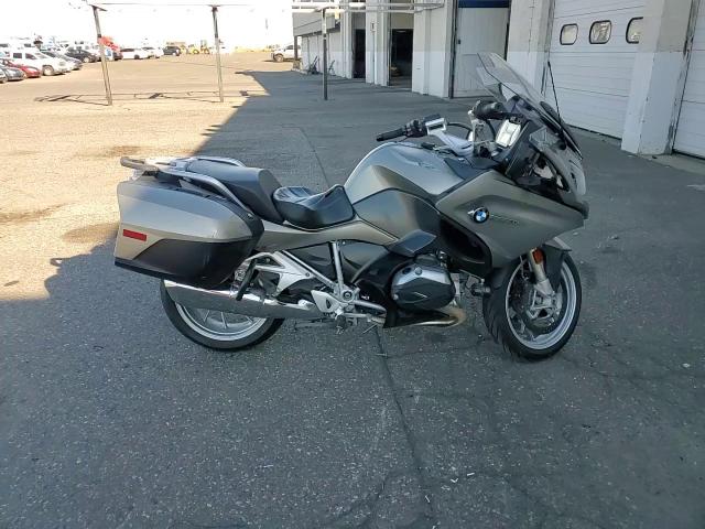 2016 BMW R1200 Rt VIN: WB10A1301GZ196144 Lot: 85346895