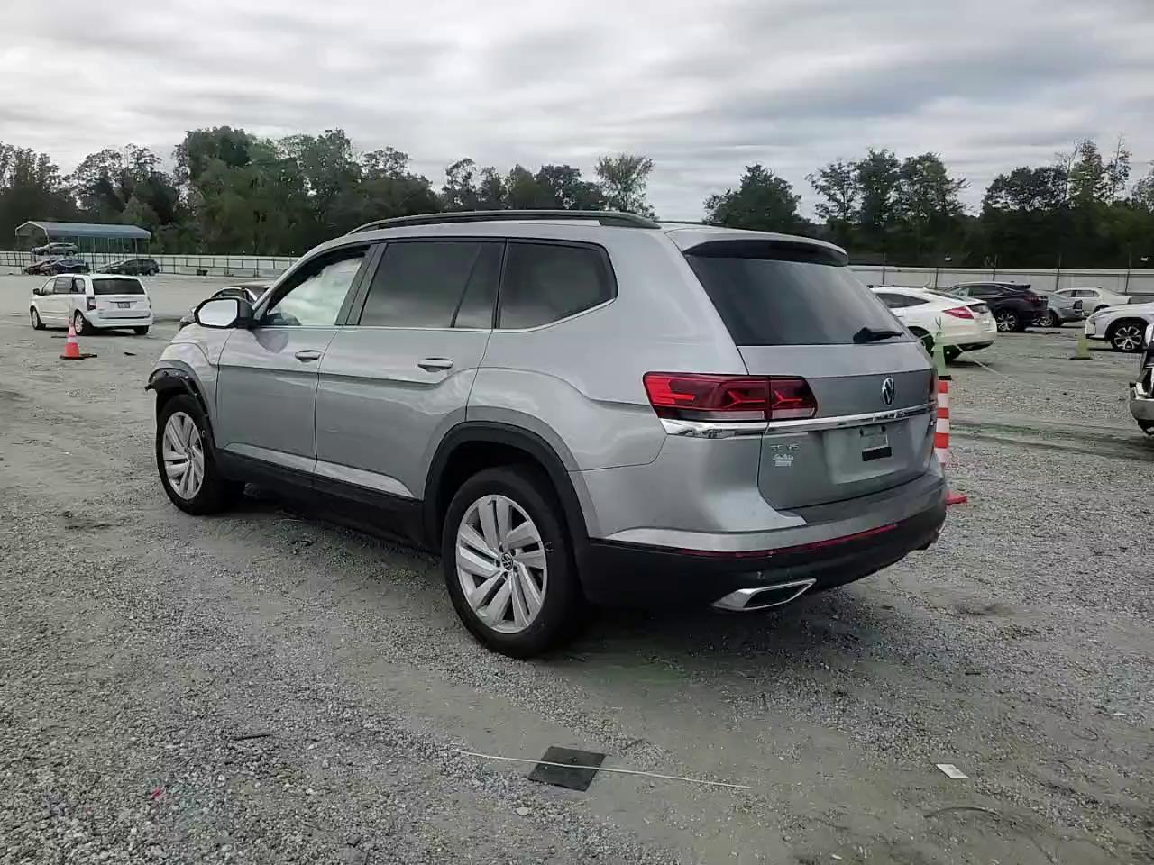 Фото: 1V2HR2CA4MC598749