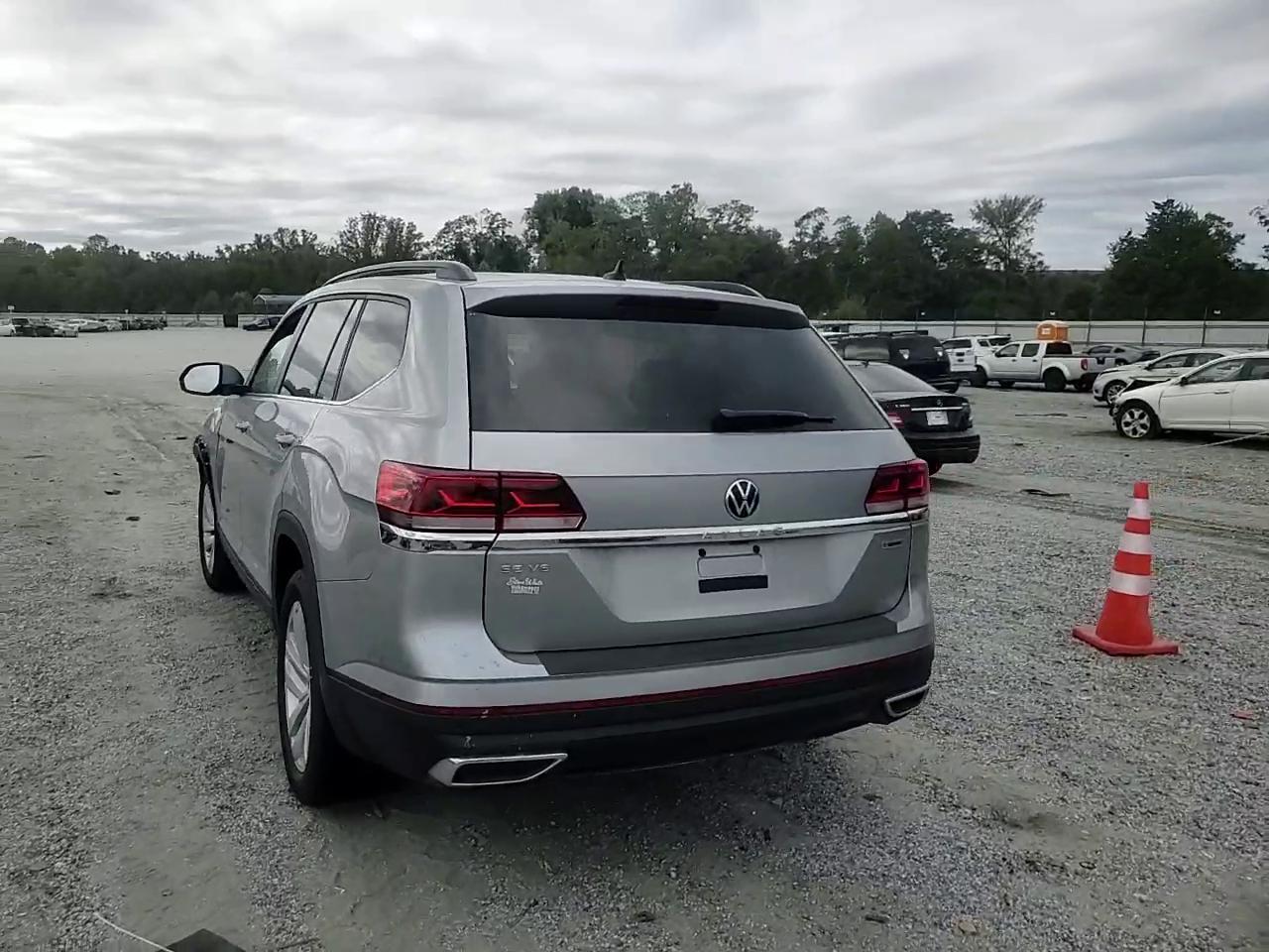 Фото: 1V2HR2CA4MC598749