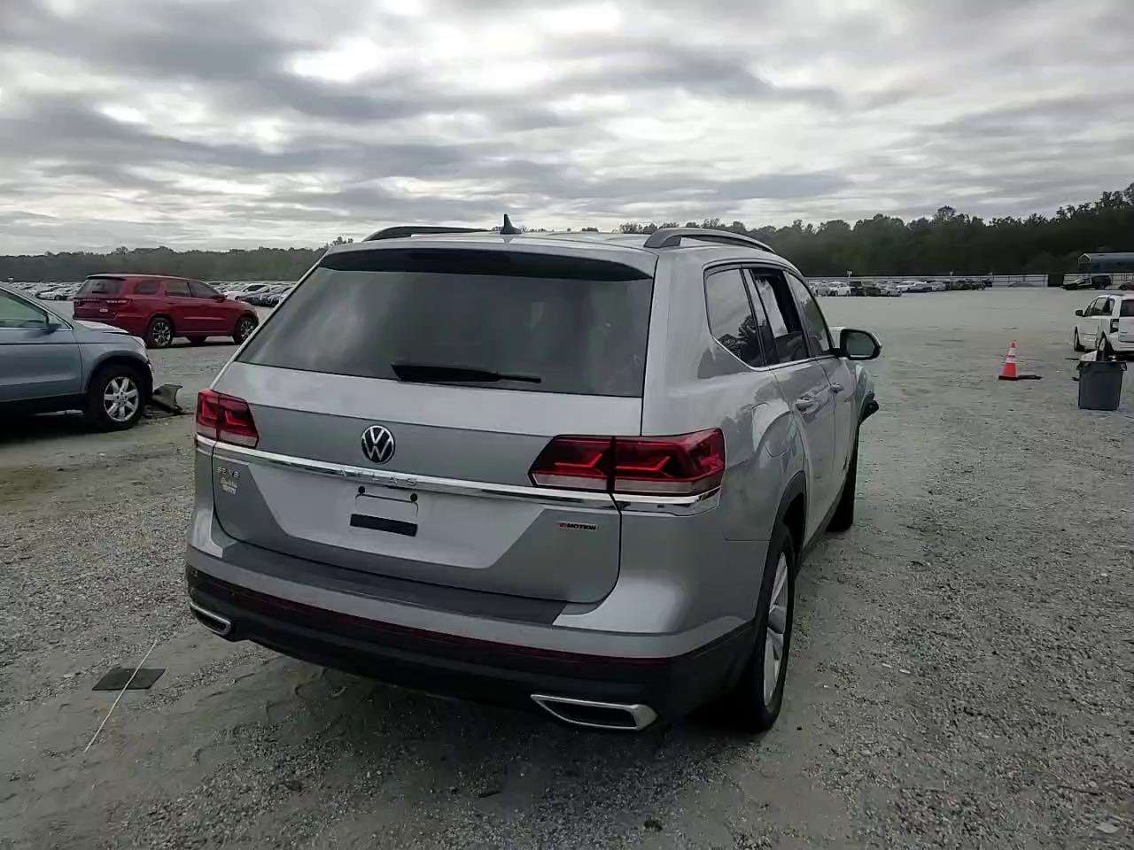 Фото: 1V2HR2CA4MC598749