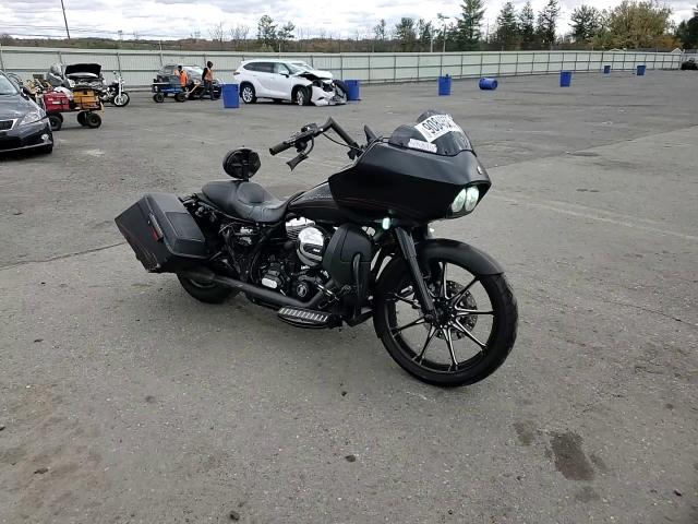 2012 Harley-Davidson Fltrx Road Glide Custom VIN: 1HD1KHM19CB610504 Lot: 90848505