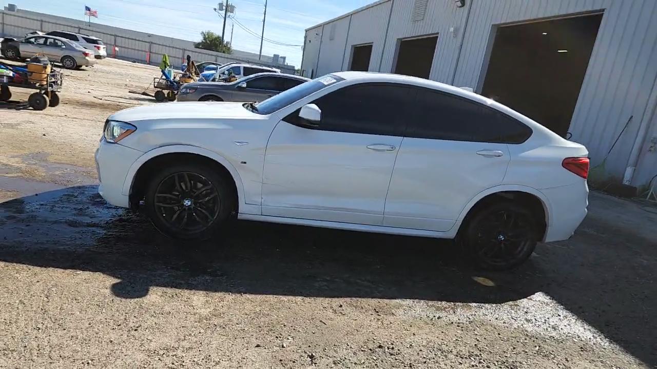 Фото: 5UXXW3C56J0T83089