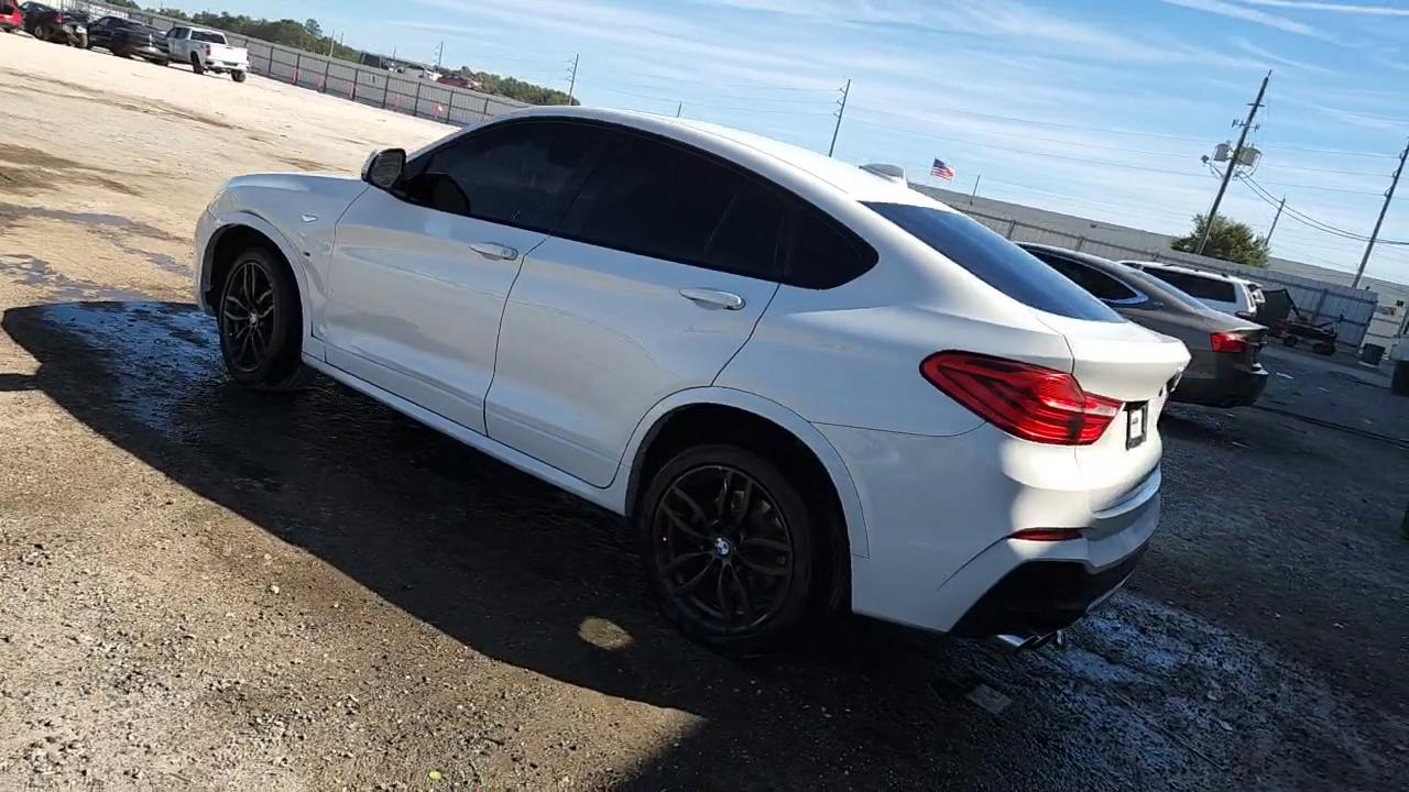 Фото: 5UXXW3C56J0T83089