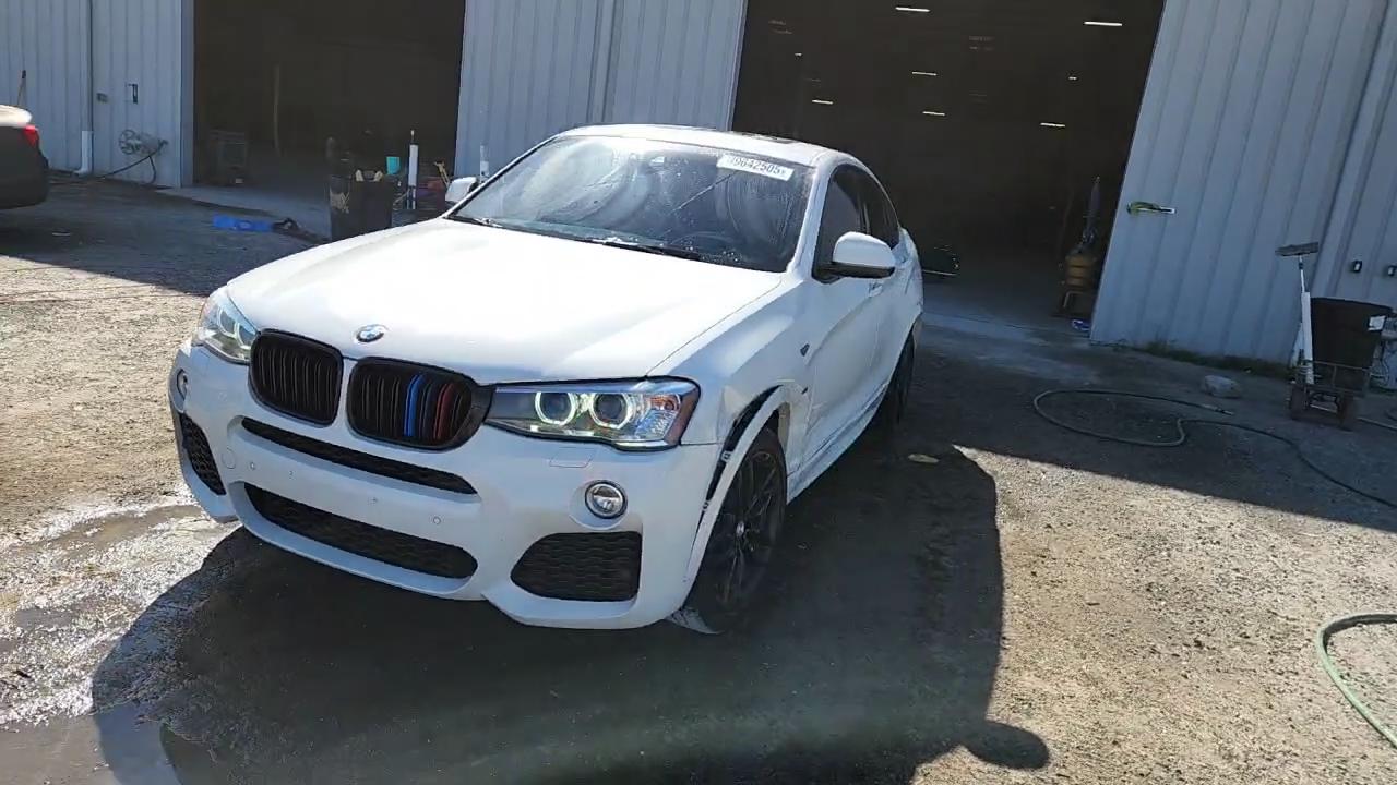 Фото: 5UXXW3C56J0T83089