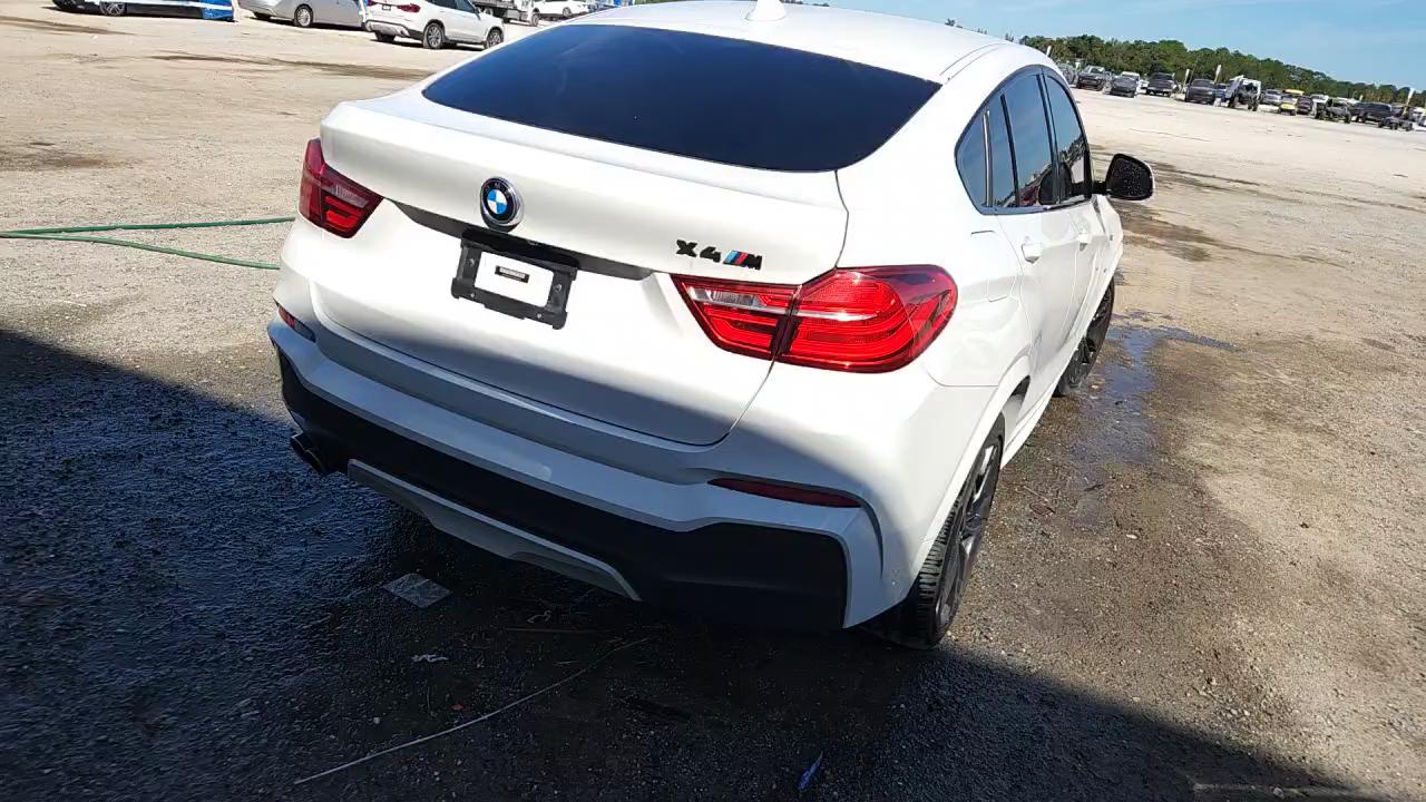 Фото: 5UXXW3C56J0T83089