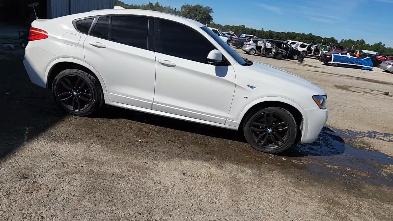 Фото: 5UXXW3C56J0T83089