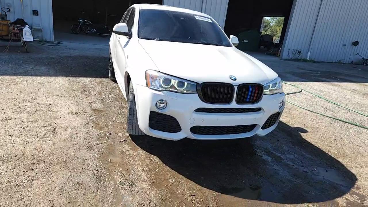 Фото: 5UXXW3C56J0T83089