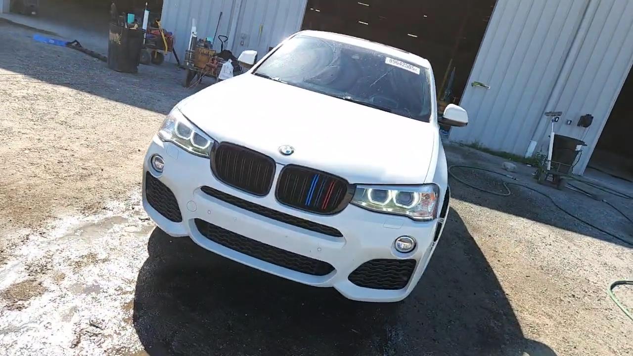 Фото: 5UXXW3C56J0T83089