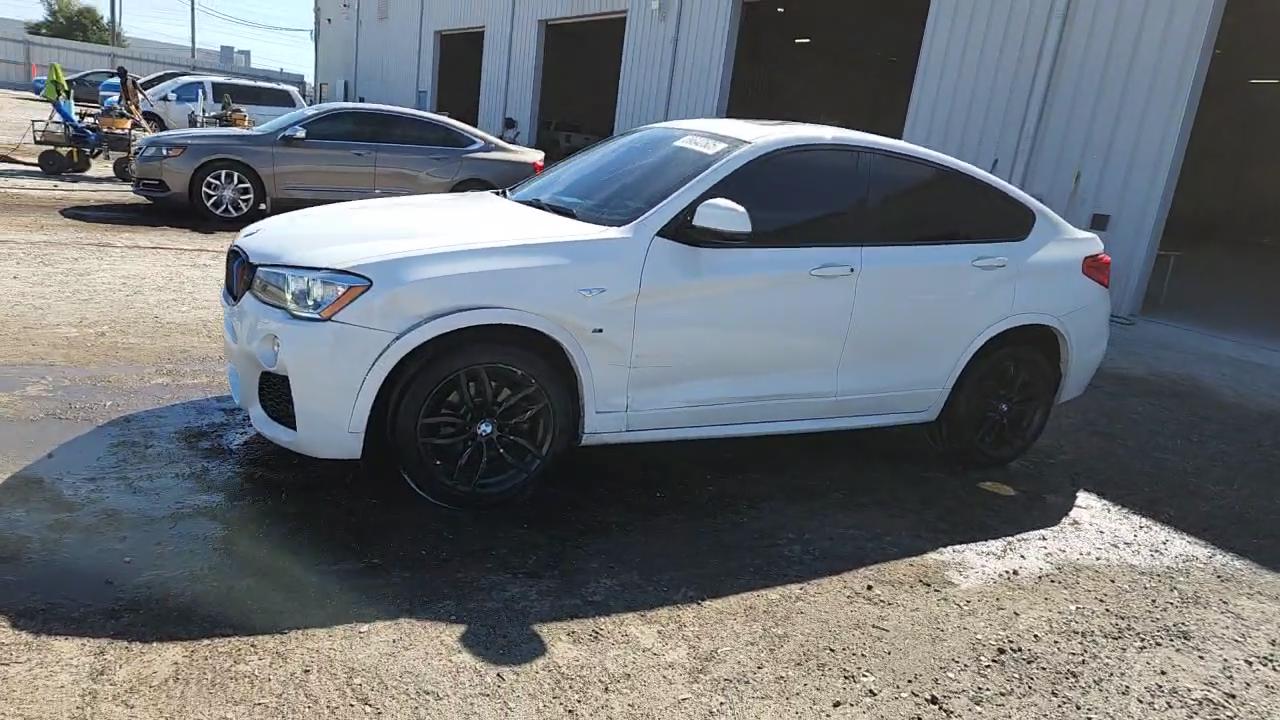 Фото: 5UXXW3C56J0T83089