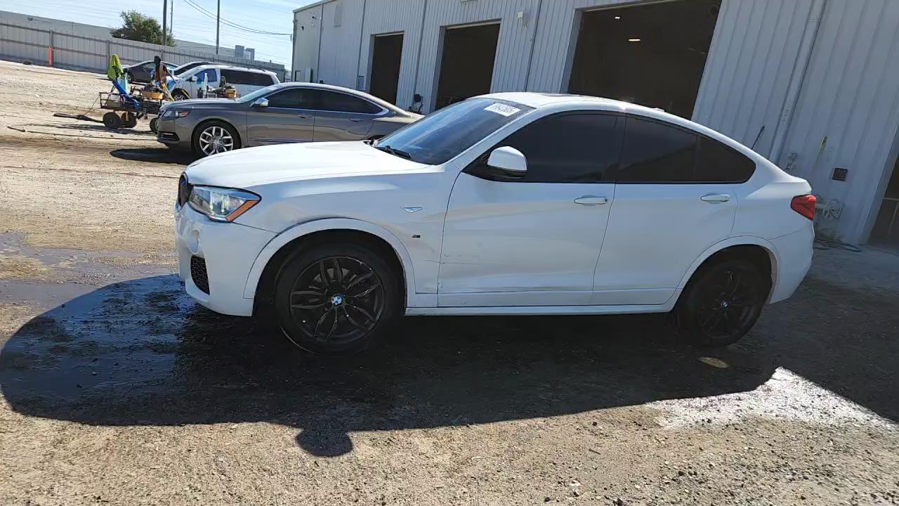 Фото: 5UXXW3C56J0T83089