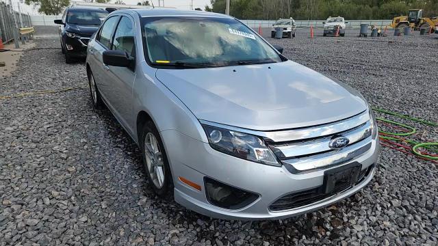 2012 Ford Fusion S VIN: 3FAHP0GA0CR130383 Lot: 84976945