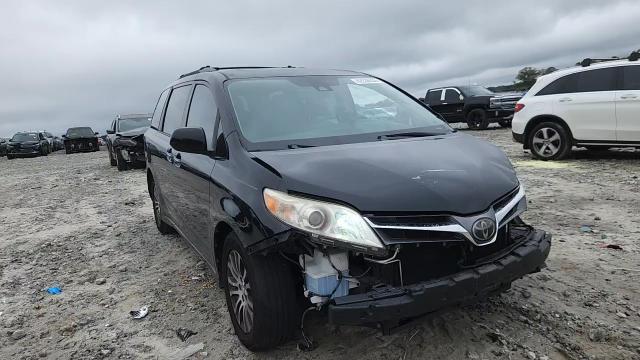 2018 Toyota Sienna Xle VIN: 5TDYZ3DC0JS917985 Lot: 82226235