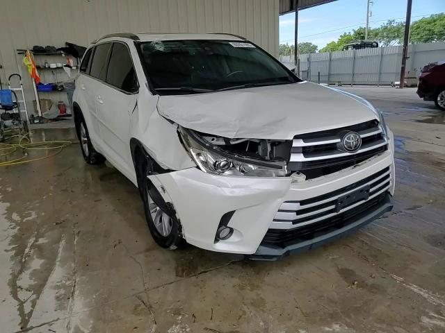 2018 Toyota Highlander Se VIN: 5TDJZRFH6JS550992 Lot: 86261185