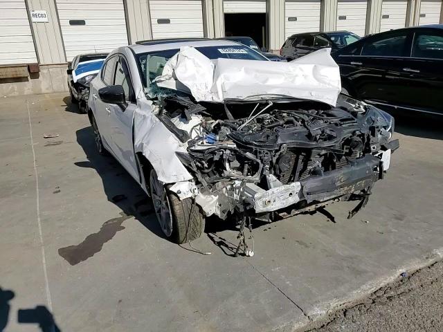 2018 Mazda 3 Touring VIN: 3MZBN1V36JM220869 Lot: 82404125