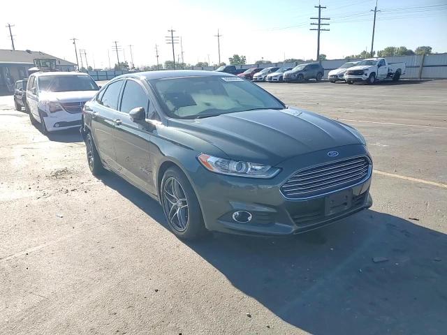 2015 Ford Fusion Se Hybrid VIN: 3FA6P0LU8FR236687 Lot: 82009085