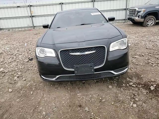 2017 Chrysler 300 Limited VIN: 2C3CCARG6HH527109 Lot: 86177525