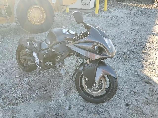 2020 Suzuki Gsx1300 Ra VIN: JS1GX72B6L7100837 Lot: 89617225