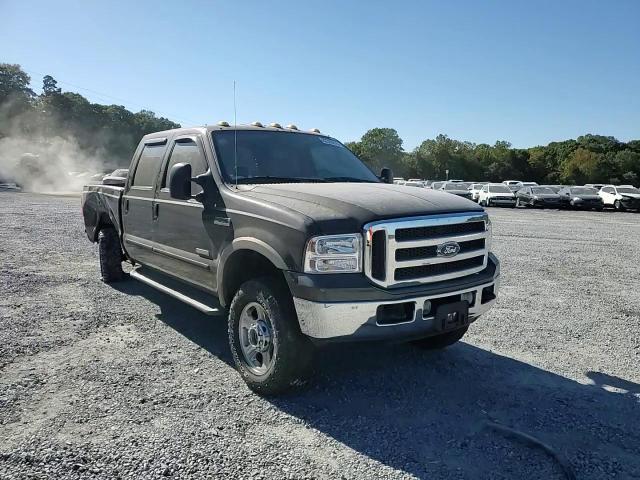 2005 Ford F250 Super Duty VIN: 1FTSW21P45EC19116 Lot: 82305015