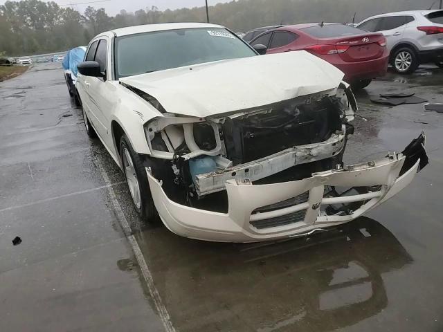 2005 Dodge Magnum Sxt VIN: 2D4FV48V05H598681 Lot: 90519505