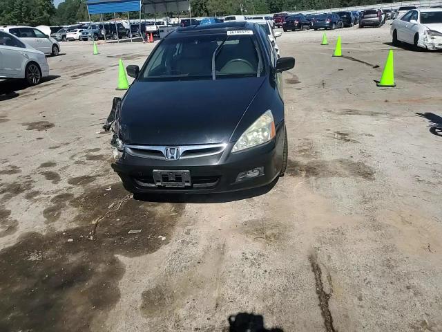 2007 Honda Accord Ex VIN: 1HGCM56837A179717 Lot: 86100875