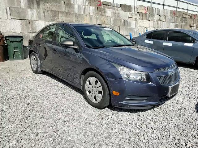 2014 Chevrolet Cruze Ls VIN: 1G1PA5SH4E7281240 Lot: 82570975